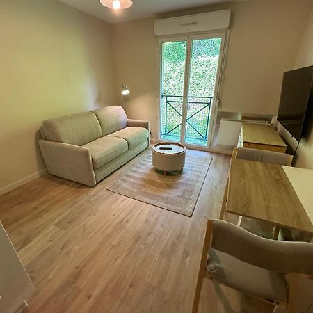 Rouen, Studio, Lumineux Avec Parking Souterrain, Menage Et Linge Inclus Darnétal Exterior foto
