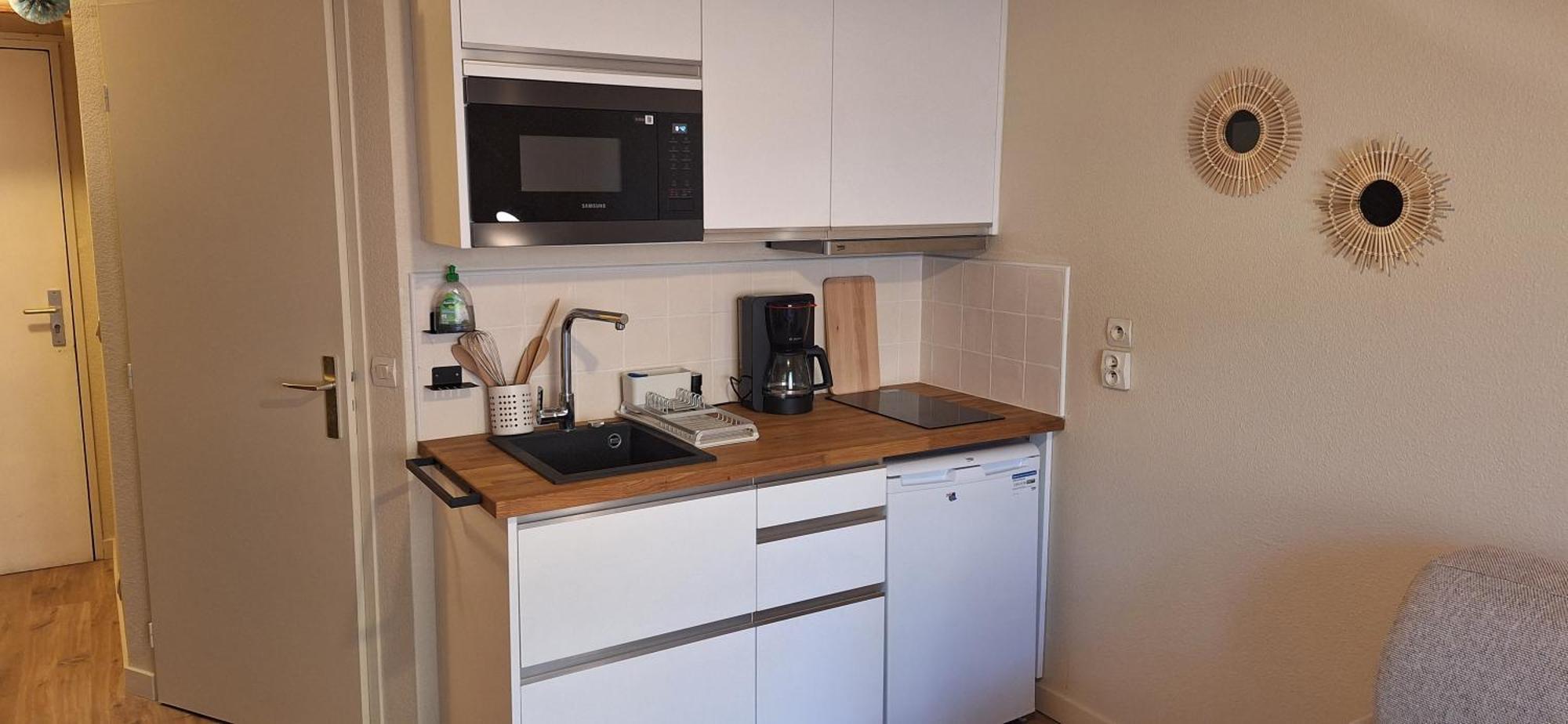 Rouen, Studio, Lumineux Avec Parking Souterrain, Menage Et Linge Inclus Darnétal Exterior foto