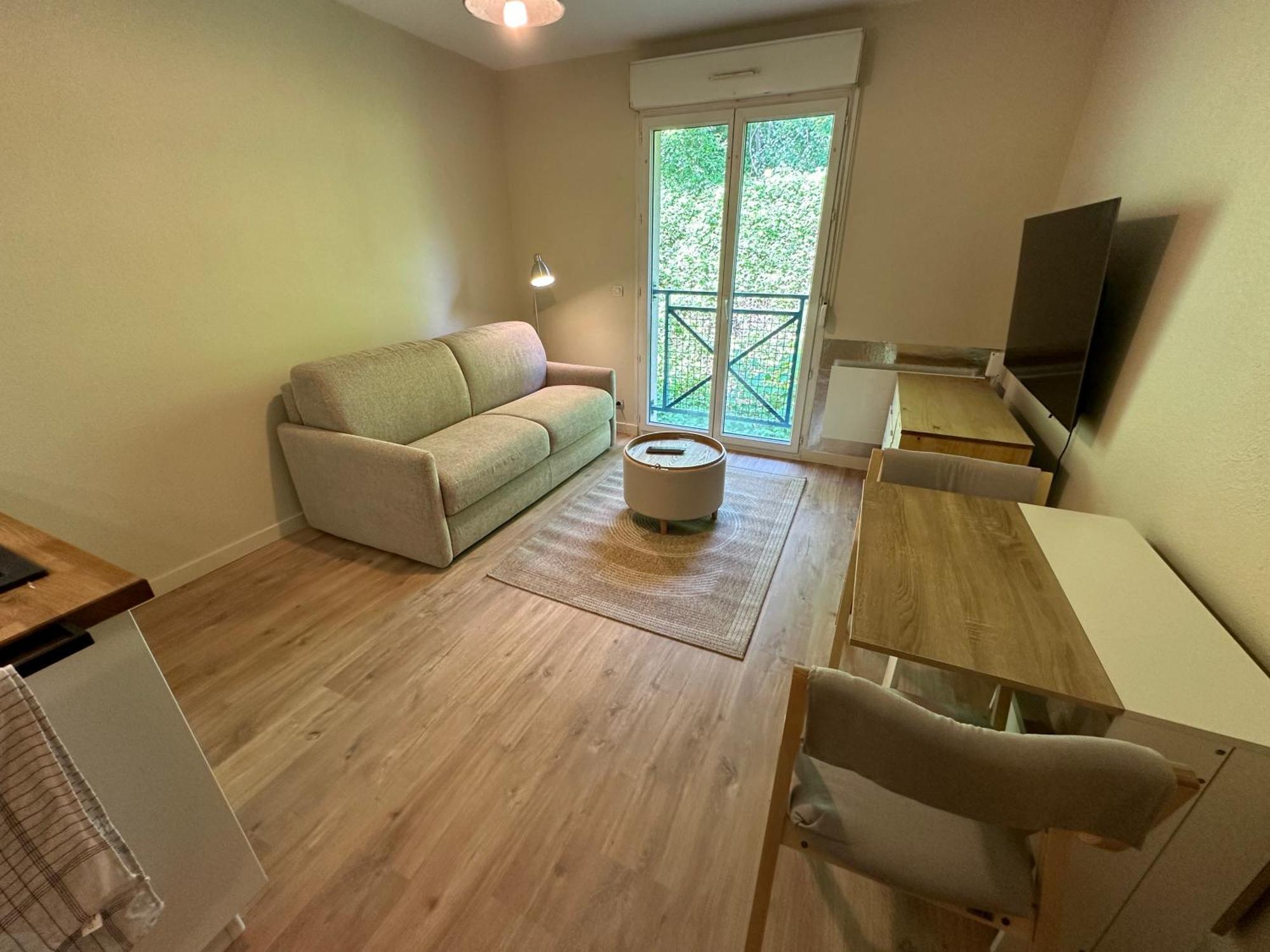 Rouen, Studio, Lumineux Avec Parking Souterrain, Menage Et Linge Inclus Darnétal Exterior foto